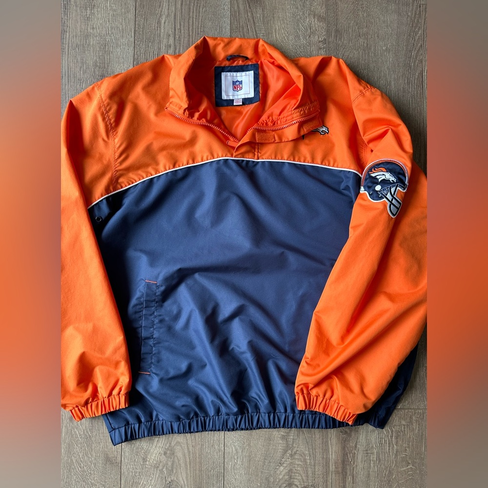 Men’s Bronco Windbreaker Pullover